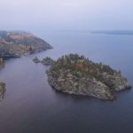 зимние шхеры Ладожского озера под снегом