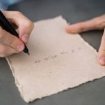 редактор сверяет оборот отпечатка с архивной записью